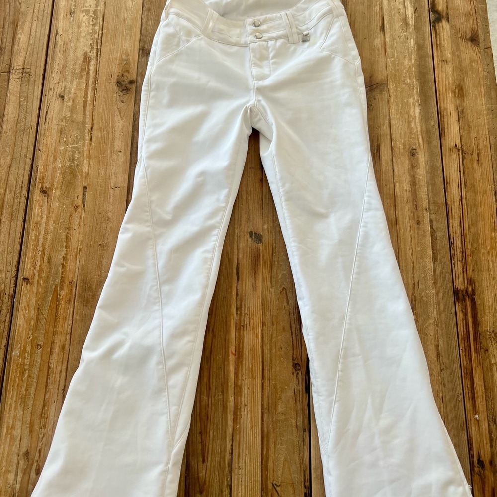 White ski Pants